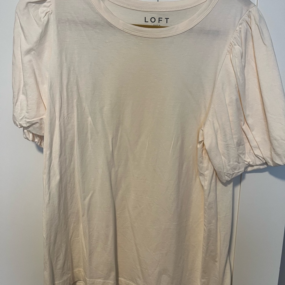 LOFT Women's Soft Cream Short Sleeve Top